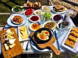 Serpme Köy Kahvaltısı