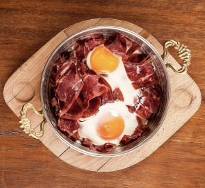 Pastırmalı Yumurta