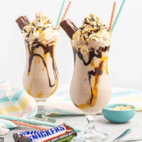 sneakers milkshake