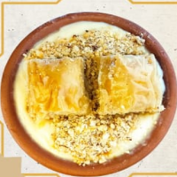 Baklavalı Sütlaç