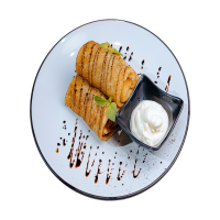 Тартылған ет және қаймақ қосылған құймақ / Фарш с мясом и сметаной / Minced meat with sour cream