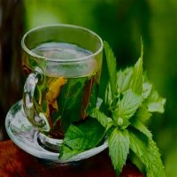 كوب شاي طائفي