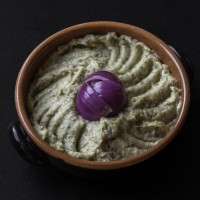 Salată vinete coapte, roșii, ardei și pită