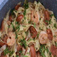 Tagliatelle cu creveți și babic de Buzău