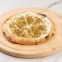 بيتزا جبنة ولبنه وزعتر(كبير)