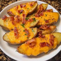 Luncheon Cheesy Wedges