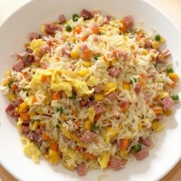 Arroz primavera com milho e presunto