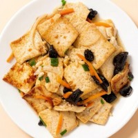 Tofu com legumes