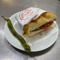 YARIM EKMEK ARASI KÖFTE